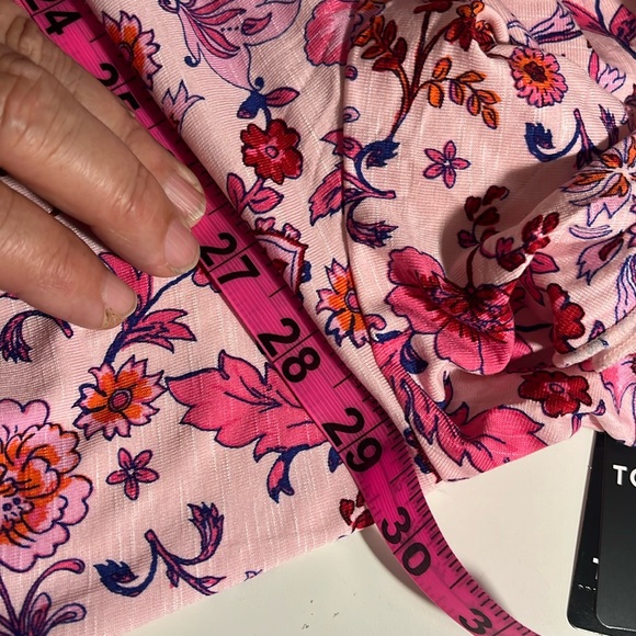 NWT Super Soft Torrid Knit Top Punk Floral -lace trim/SS/knit/ stretch Sz 5X - Picture 12 of 13